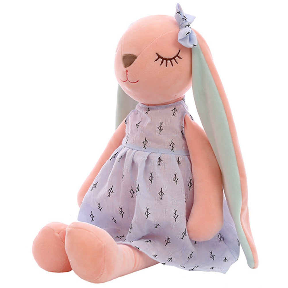 Peluche lapin en tenue 35 cm